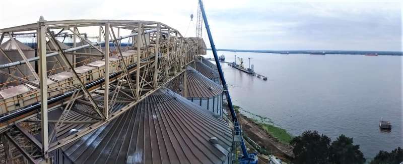 Coma S.A. / Fabricacion y montaje bielas y galerias sobre silos (Cofco)