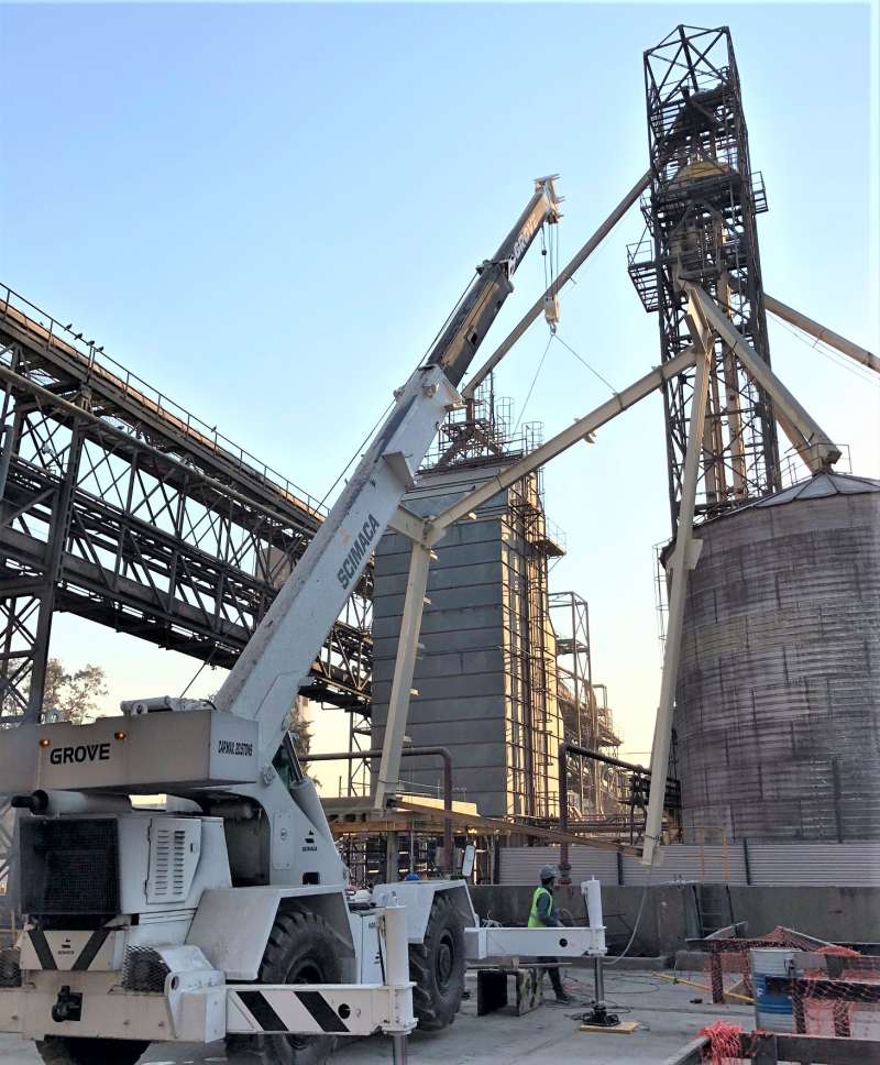 Cofco International Argentina S.A. / Fabricacion y montaje de cubuierta edificio de descarga